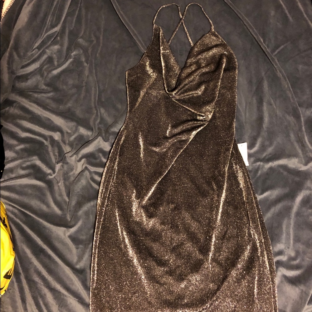 3x Glitter Dress